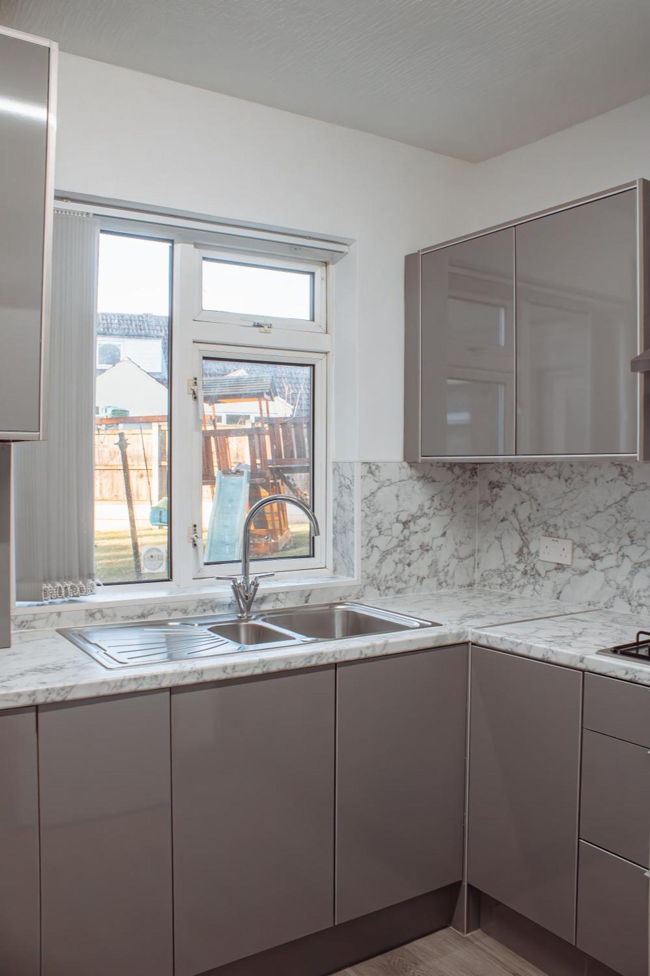 Spacious 4-Bed Flat - 10 Mins To City Centre Leeds  Luaran gambar